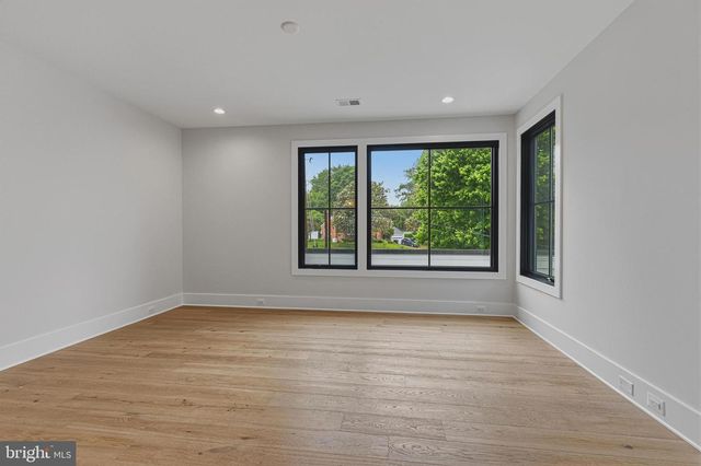 3815 N ABINGDON ST, Arlington, VA 22207
