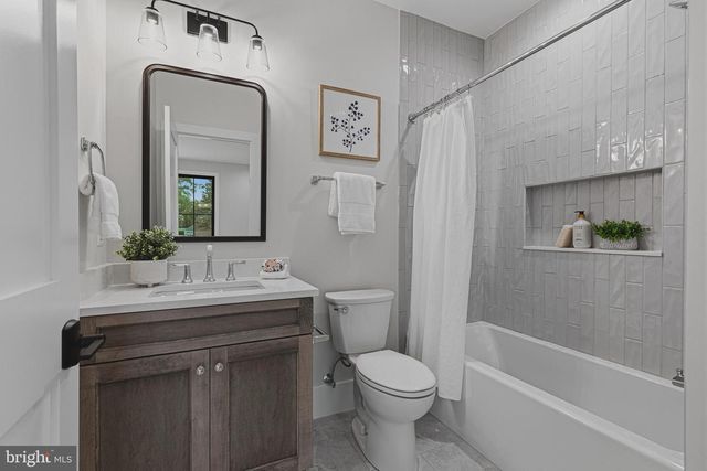 3815 N ABINGDON ST, Arlington, VA 22207