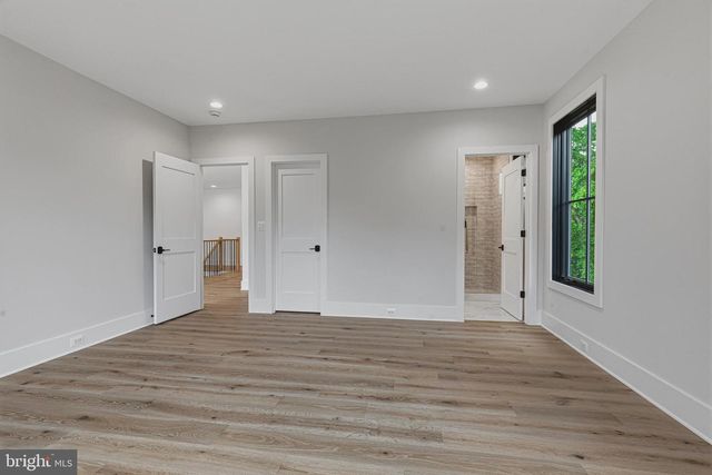 3815 N ABINGDON ST, Arlington, VA 22207