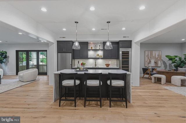 3815 N ABINGDON ST, Arlington, VA 22207