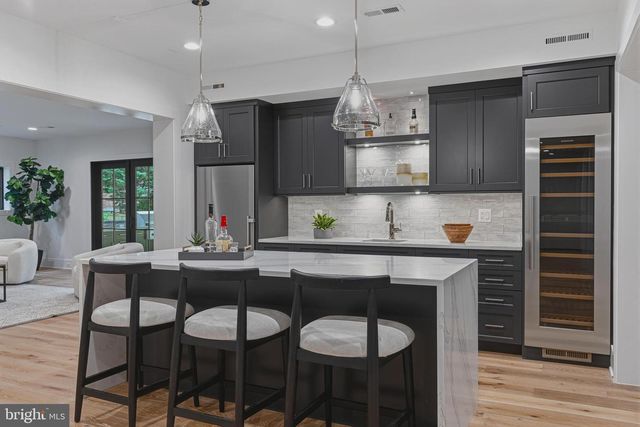 3815 N ABINGDON ST, Arlington, VA 22207
