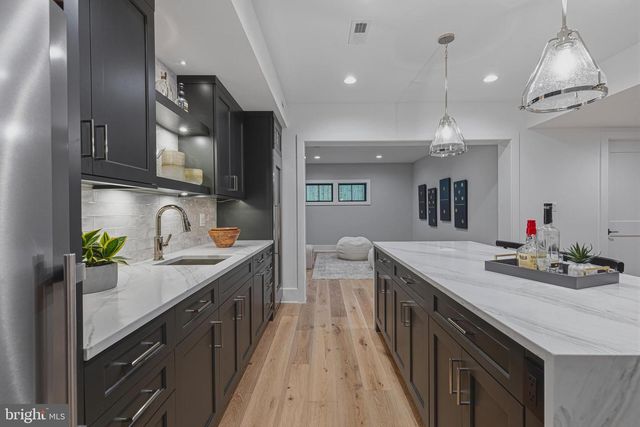 3815 N ABINGDON ST, Arlington, VA 22207