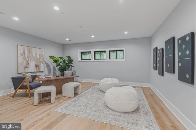 3815 N ABINGDON ST, Arlington, VA 22207