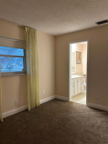 2003 SW 18th St Street, Boynton Beach, FL 33426