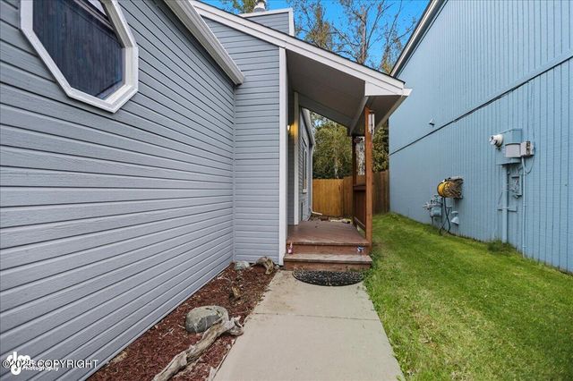 19005 Sarichef Loop, Eagle River, AK 99577