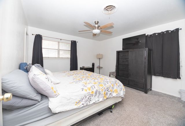 3913 Illinois Ave, Midland, TX 79703