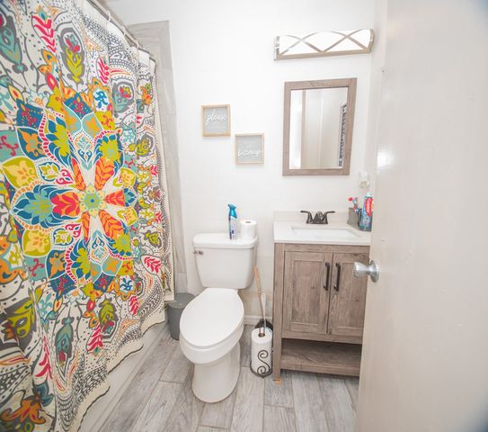3913 Illinois Ave, Midland, TX 79703