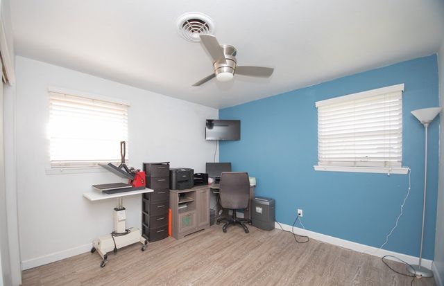 3913 Illinois Ave, Midland, TX 79703