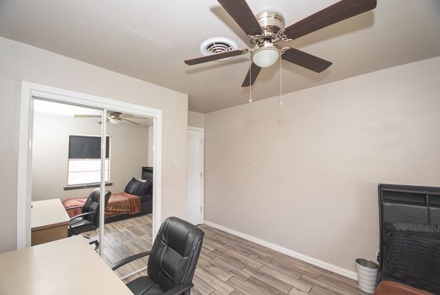 3913 Illinois Ave, Midland, TX 79703