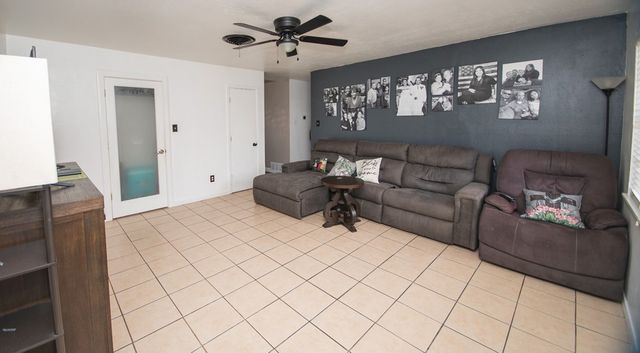 3913 Illinois Ave, Midland, TX 79703