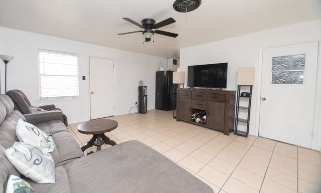 3913 Illinois Ave, Midland, TX 79703