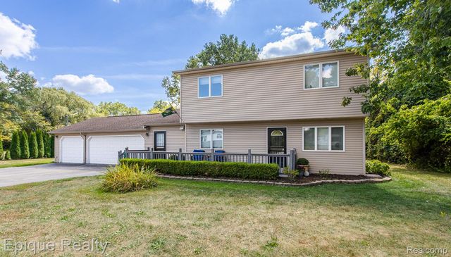 2999 Buckner Road, Lake Orion Village, MI 48362