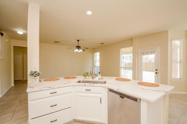 2811 Acacia Fair Lane, Fresno, TX 77545