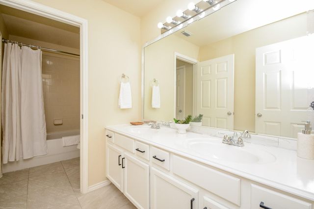 2811 Acacia Fair Lane, Fresno, TX 77545