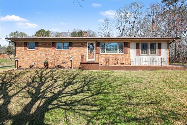 896 Rambling Road, Randleman, NC 27317