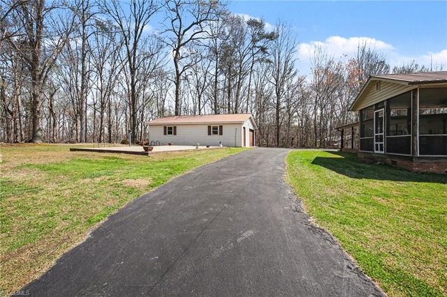 896 Rambling Road, Randleman, NC 27317