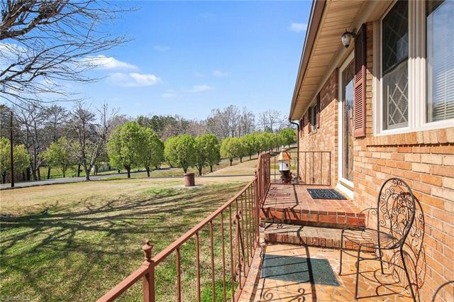 896 Rambling Road, Randleman, NC 27317