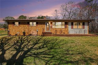 896 Rambling Road, Randleman, NC 27317