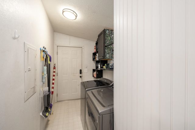 3424 E Garrison Ln, Mead, WA 99021