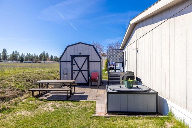 3424 E Garrison Ln, Mead, WA 99021