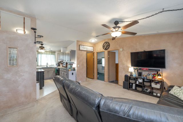 3424 E Garrison Ln, Mead, WA 99021