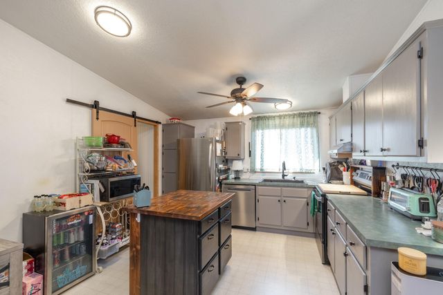 3424 E Garrison Ln, Mead, WA 99021