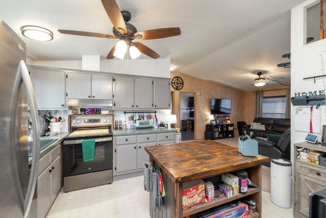 3424 E Garrison Ln, Mead, WA 99021