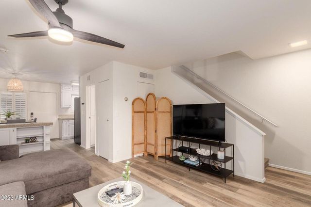 4630 N 68th Street Unit 232, Scottsdale, AZ 85251