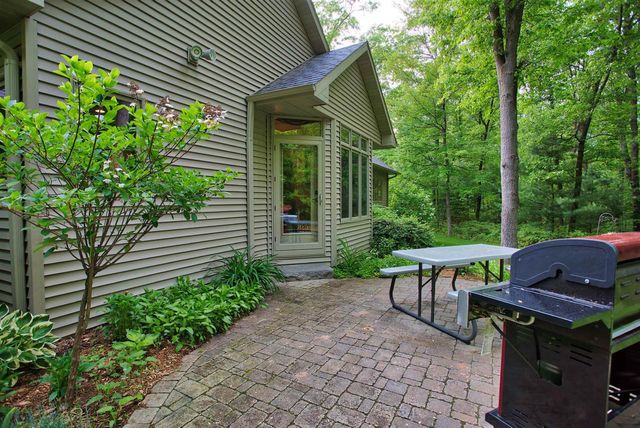 N3168 DEER HAVEN COURT, Peshtigo, WI 54157