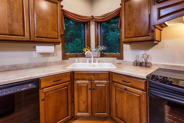 N3168 DEER HAVEN COURT, Peshtigo, WI 54157