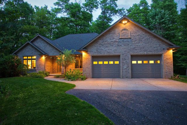 N3168 DEER HAVEN COURT, Peshtigo, WI 54157