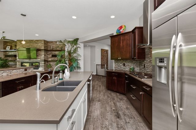 16102 Maple Drive, Urbandale, IA 50323
