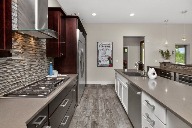 16102 Maple Drive, Urbandale, IA 50323