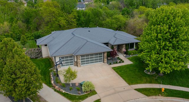 16102 Maple Drive, Urbandale, IA 50323