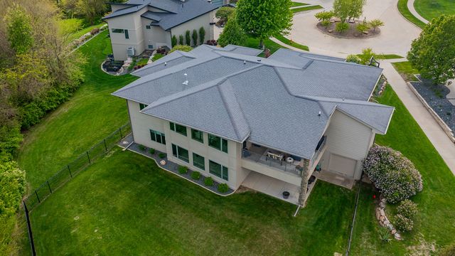 16102 Maple Drive, Urbandale, IA 50323