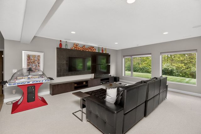 16102 Maple Drive, Urbandale, IA 50323
