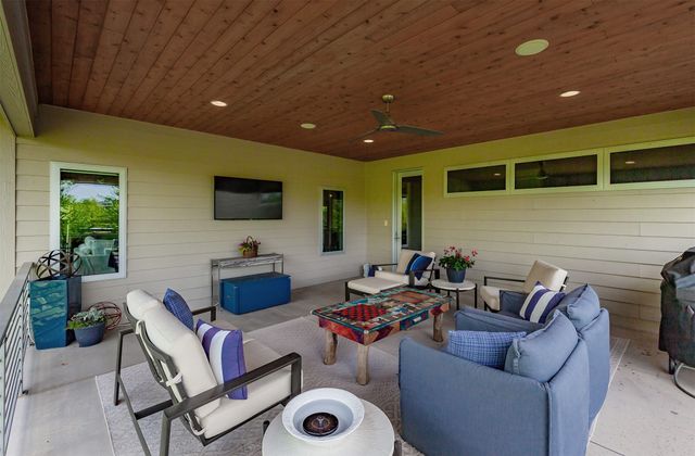 16102 Maple Drive, Urbandale, IA 50323