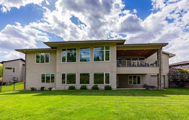 16102 Maple Drive, Urbandale, IA 50323