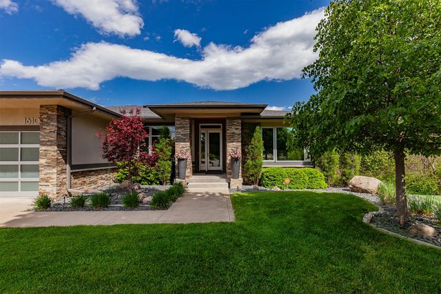16102 Maple Drive, Urbandale, IA 50323