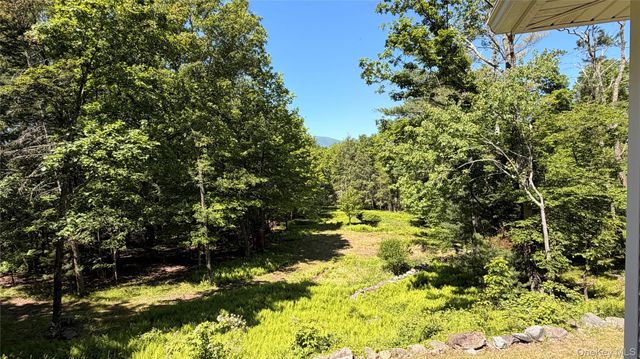 890 Lapla Road, Kingston, NY 12401