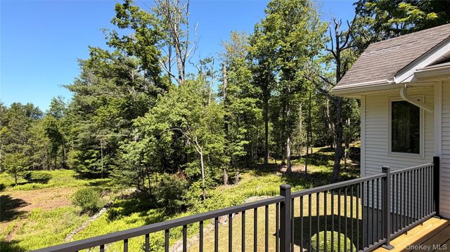 890 Lapla Road, Kingston, NY 12401