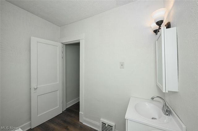 2805 E 126th Street, Cleveland, OH 44120