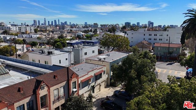 500 N Alexandria Avenue, Los Angeles, CA 90004