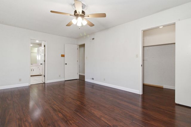 1157 Chateau Drive, West Plains, MO 65775