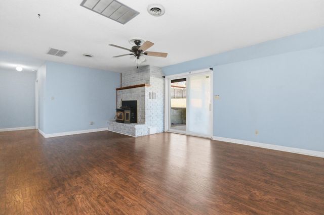 1157 Chateau Drive, West Plains, MO 65775