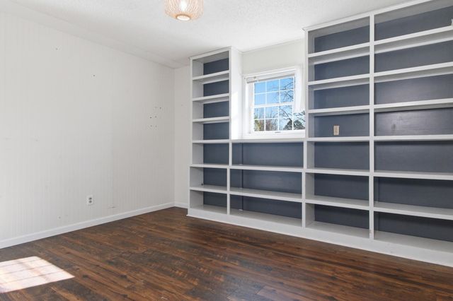 1157 Chateau Drive, West Plains, MO 65775