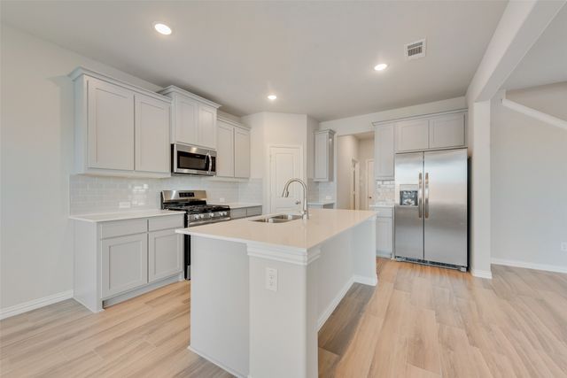 132 Cranz Farm Drive, Saginaw, TX 76179