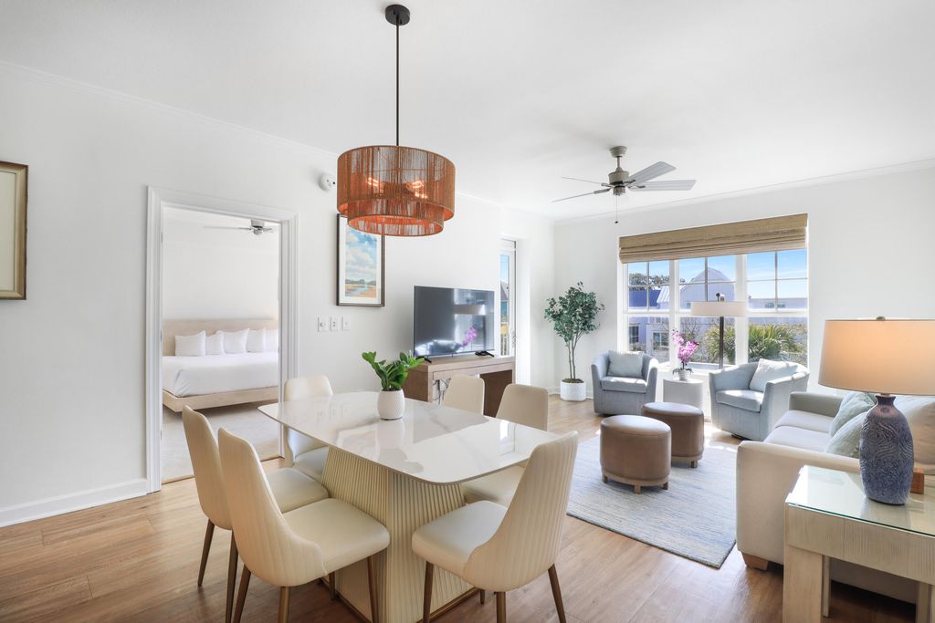 Image 2 of property listing at 5802 Palmetto Drive B-211, Isle Of Palms, SC 29451