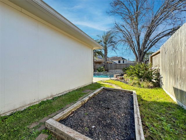 3203 Timberwood Drive, Pearland, TX 77584