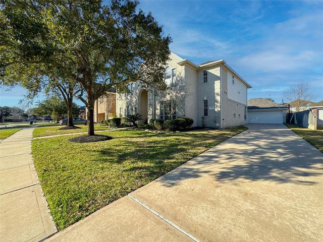 3203 Timberwood Drive, Pearland, TX 77584
